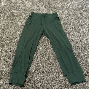 Lululemon Joggers Green Size 4